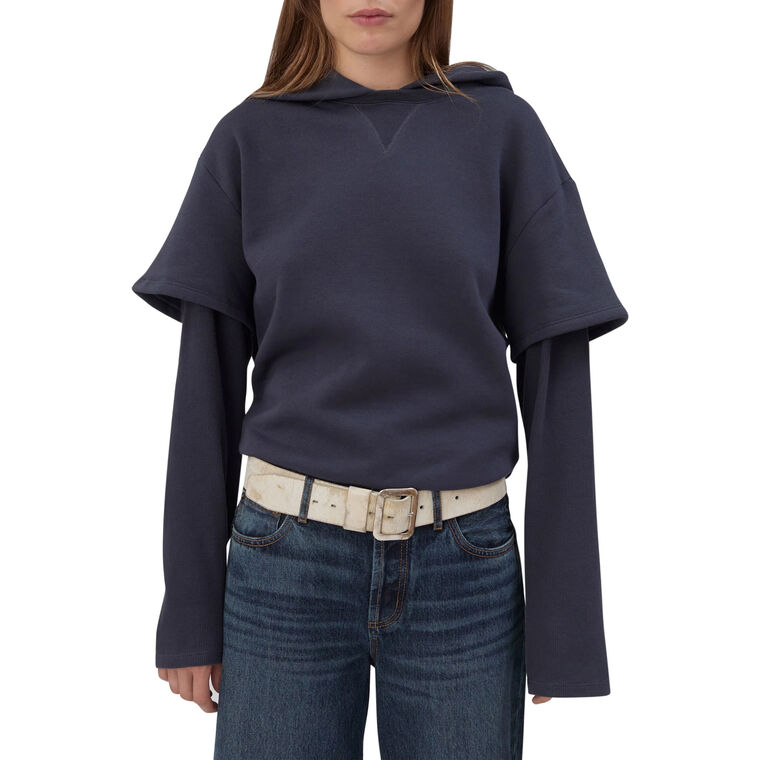 2Tee Sweatshirt image number null