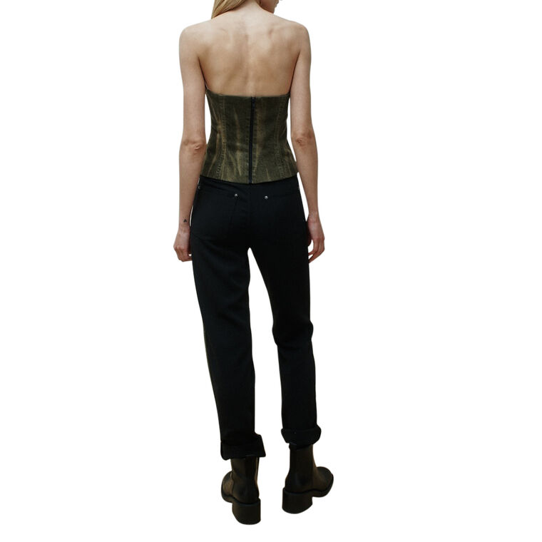 Carla Bustier image number null