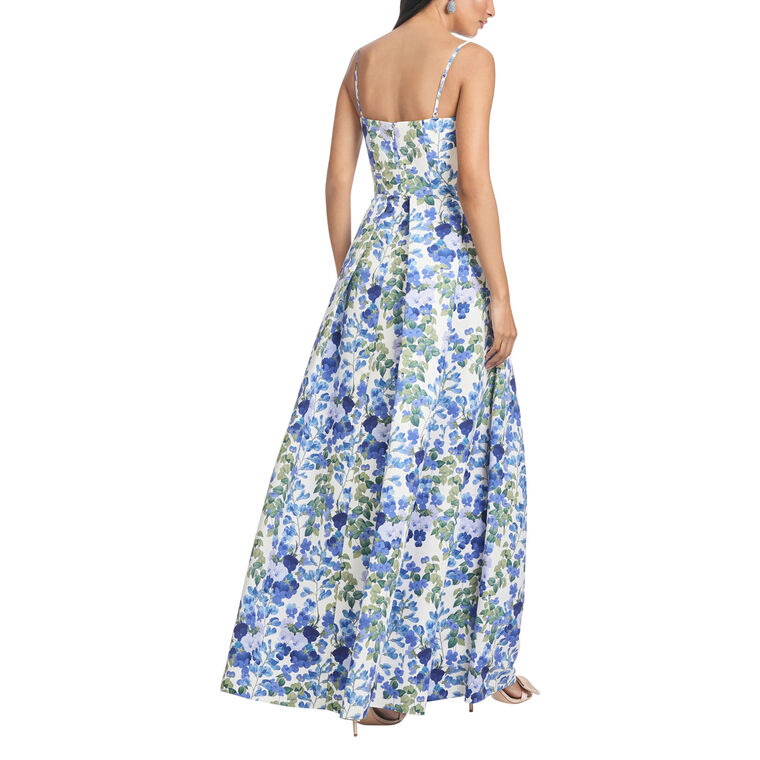 Beau Sleeveless Pleated Gown image number null