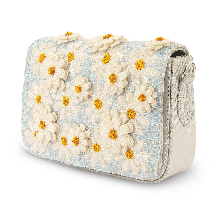 Daisy Clutch image number null