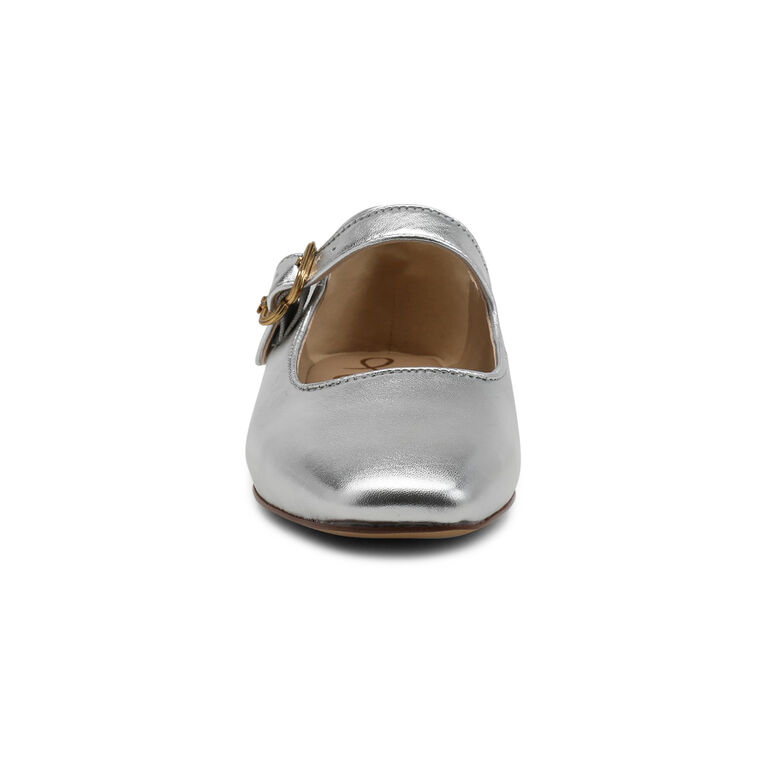 Michaela Mary Jane Flat image number null