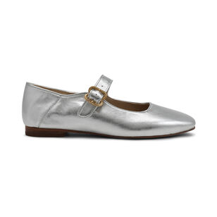 Michaela Mary Jane Flat