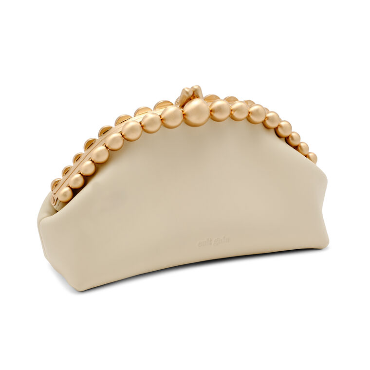 Una Clutch image number null