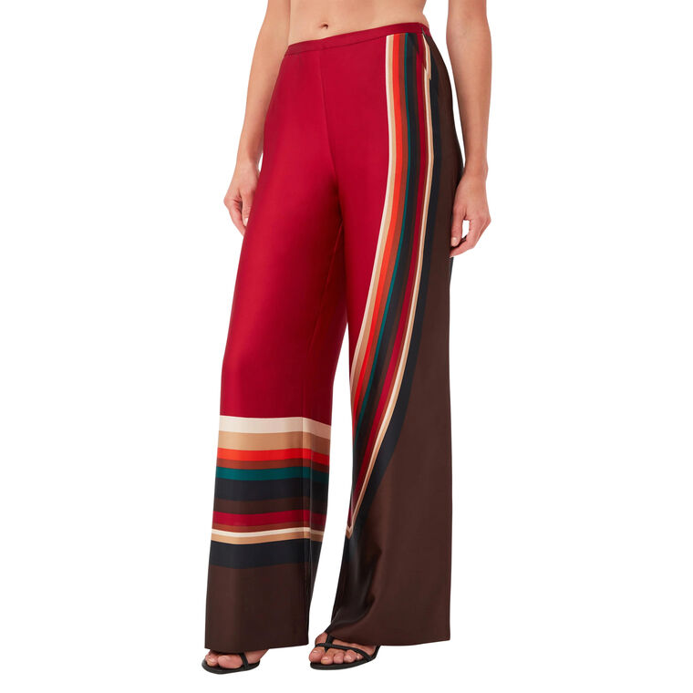 Tavia Pant image number null