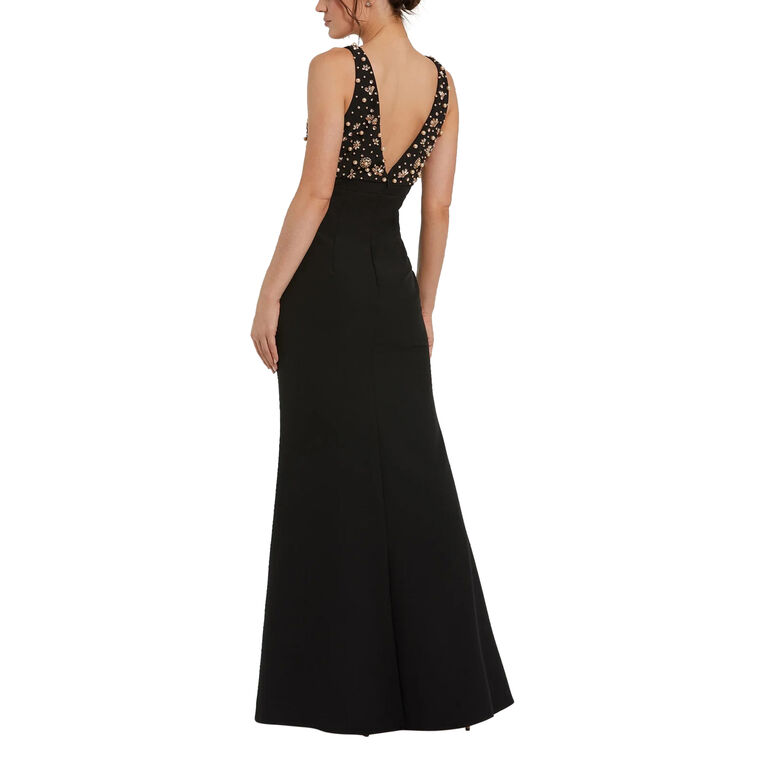 Crepe Sleeveless Beaded V-Neck Gown With Bow image number null
