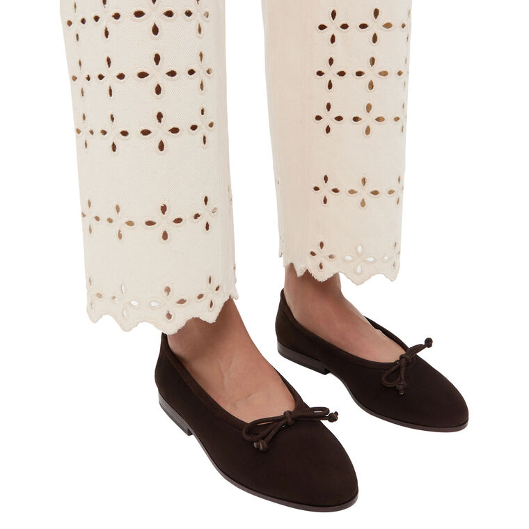 Noelle Flat image number null