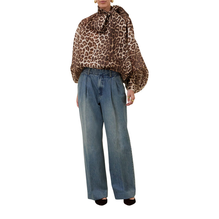 Illustration Billow Blouse image number null