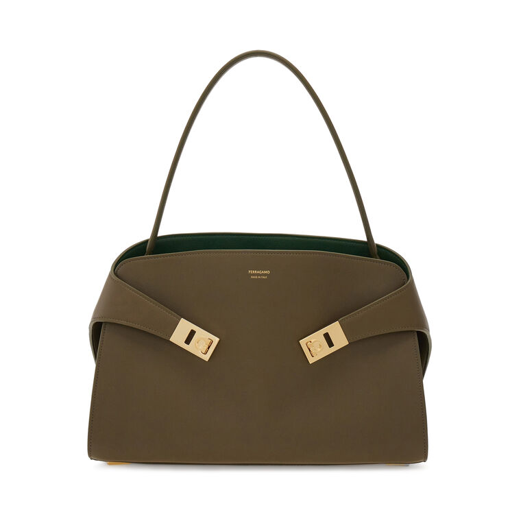 Hug Soft Bicolor Shoulder Bag image number null