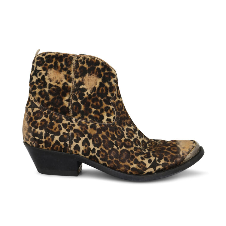 Young Leopard Bootie image number null