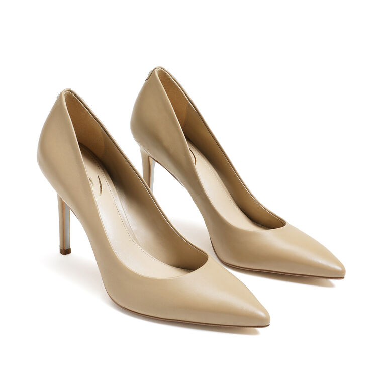 Hazel Pointed Toe Pump image number null
