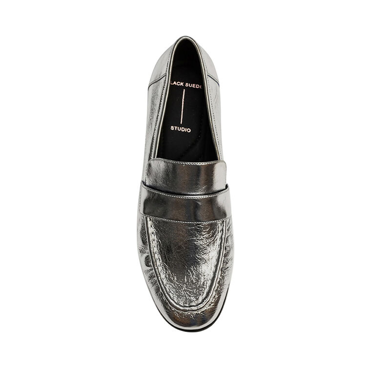 Arrow Crinkle Leather Loafer image number null