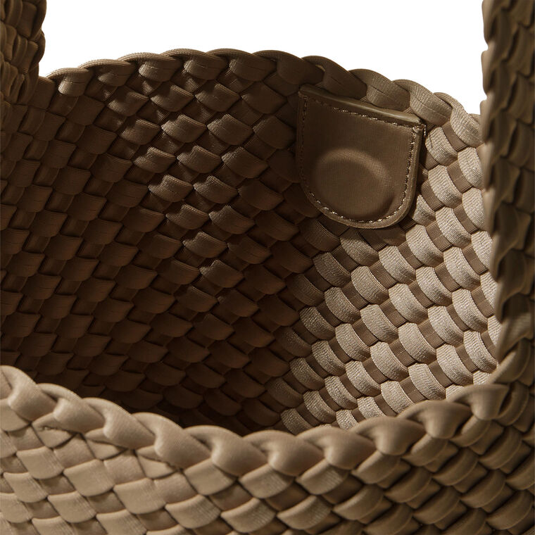 Laguna Crossbody image number null