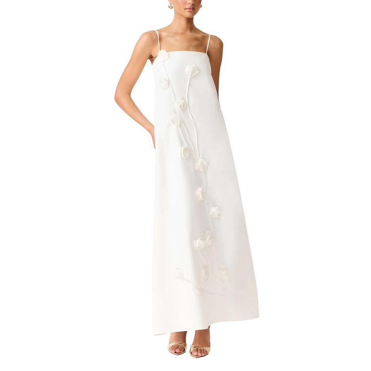 Nolana Sleeveless 3D Floral Applique Gown image number null