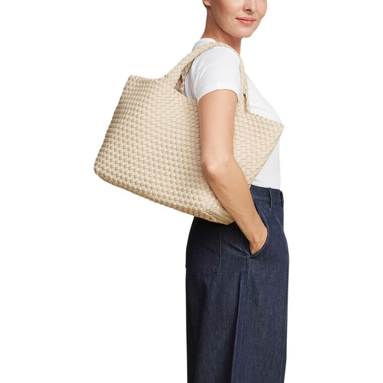 St. Barths Medium Tote image number null