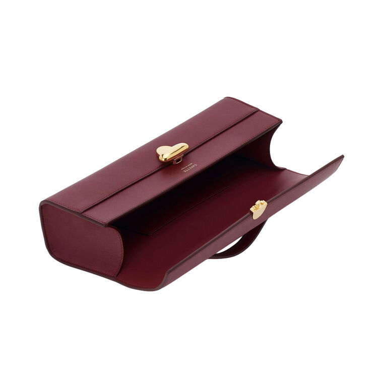 Leather Slim Symmetry Pochette image number null