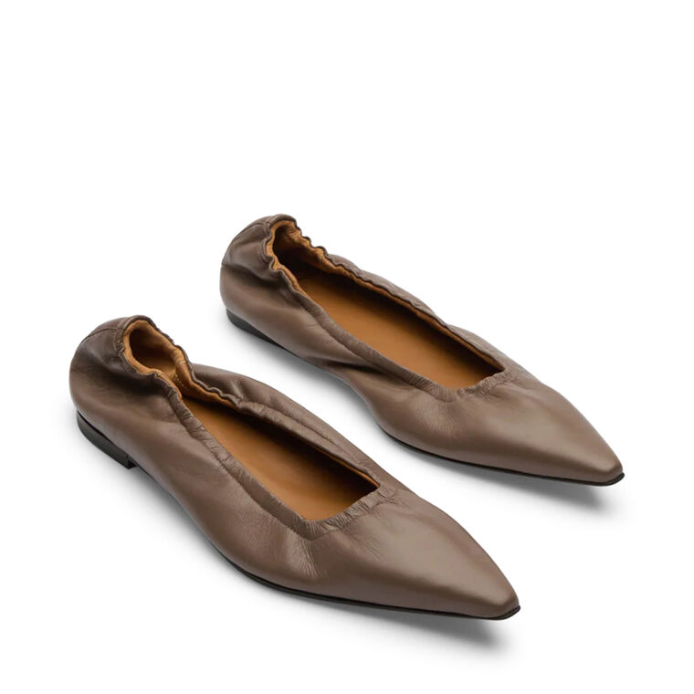 Aprica Shinny Nappa Leather Ballet Flats image number null