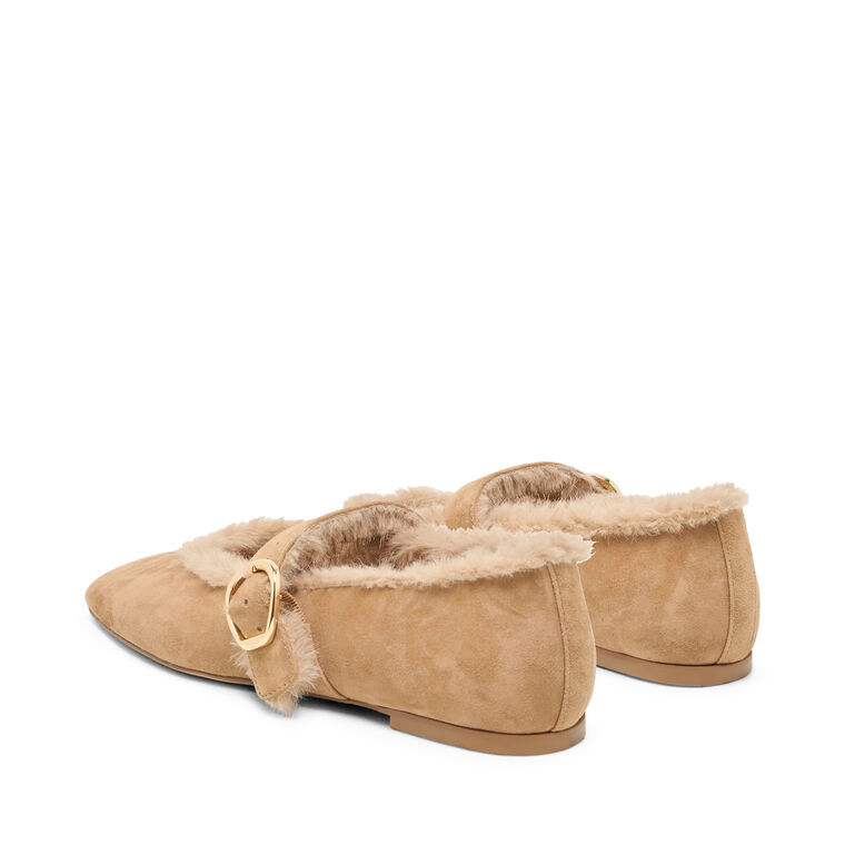 Mella Plush Flat image number null
