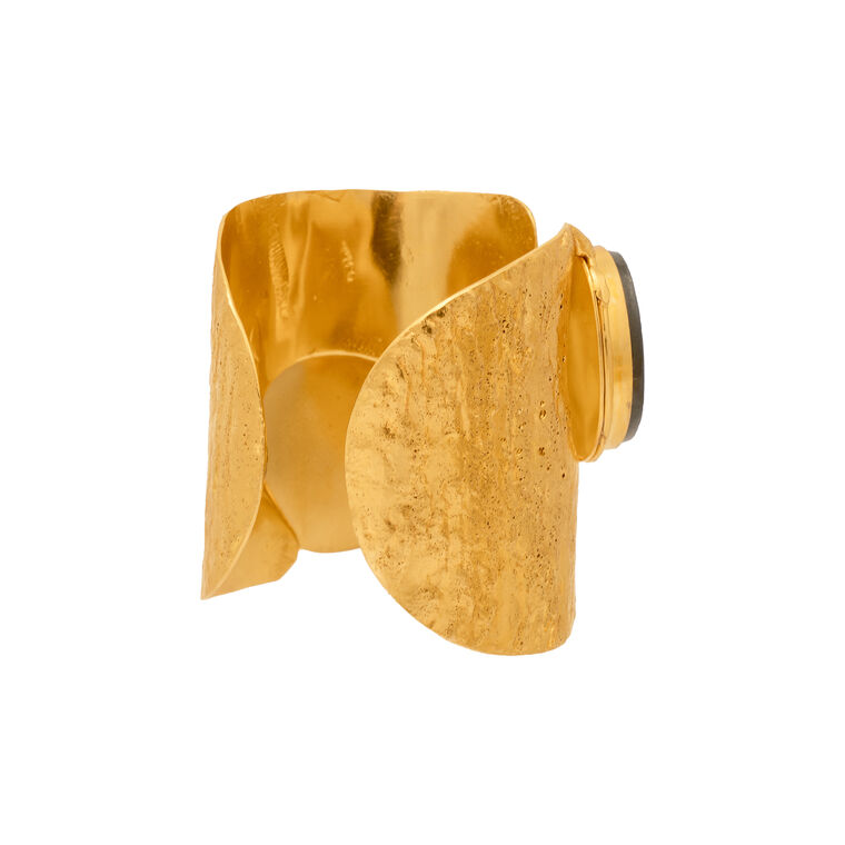 Ajouree II Cuff image number null