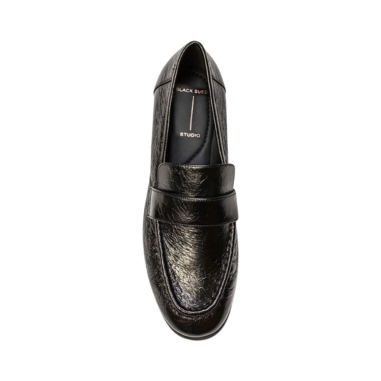 Arrow Crinkle Leather Loafer image number null