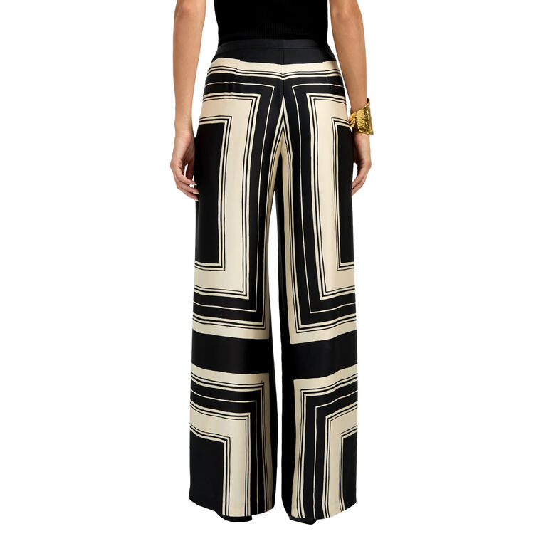 Lanay Pant image number null