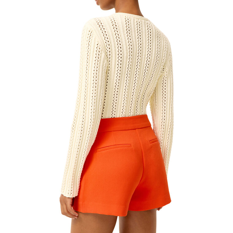 Mia Short image number null