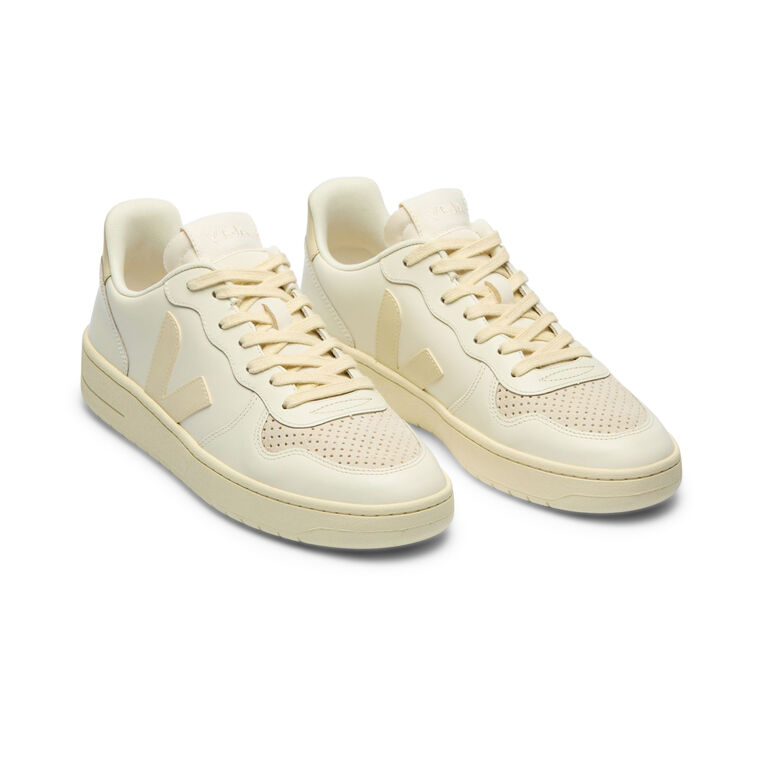 V-10 Leather Sneaker image number null