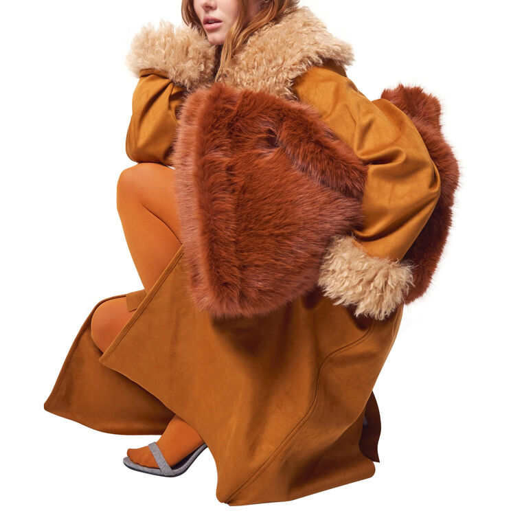 Oversized Faux Fur Tote image number null