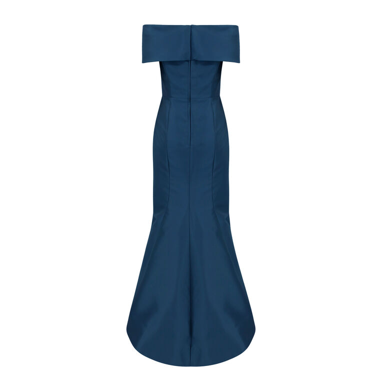 Off Shoulder Roll Collar Gown image number null