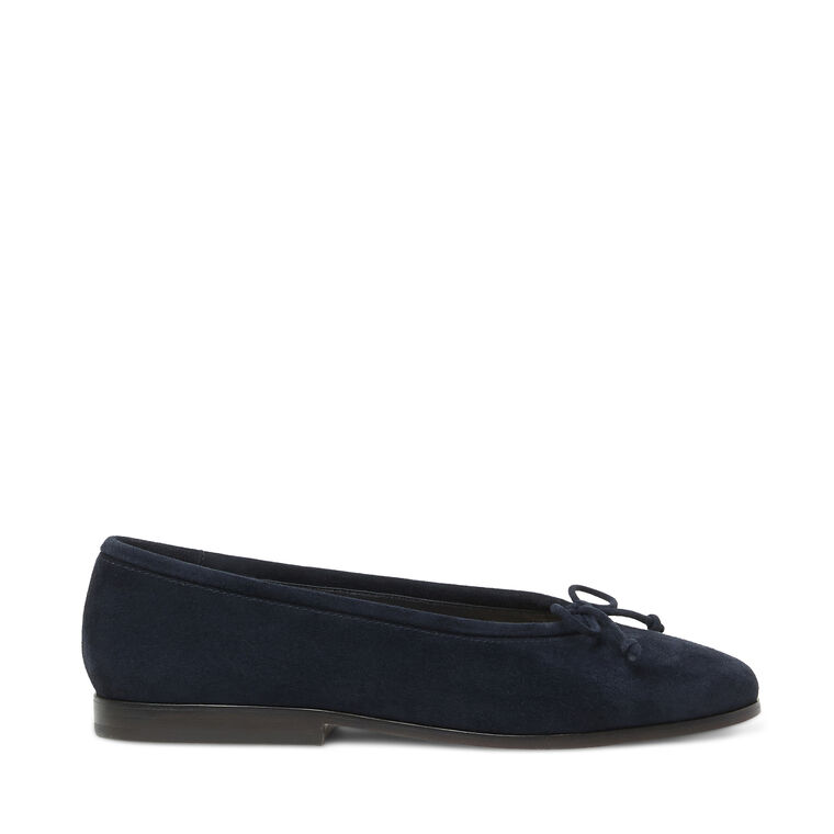 Noelle Flat image number null