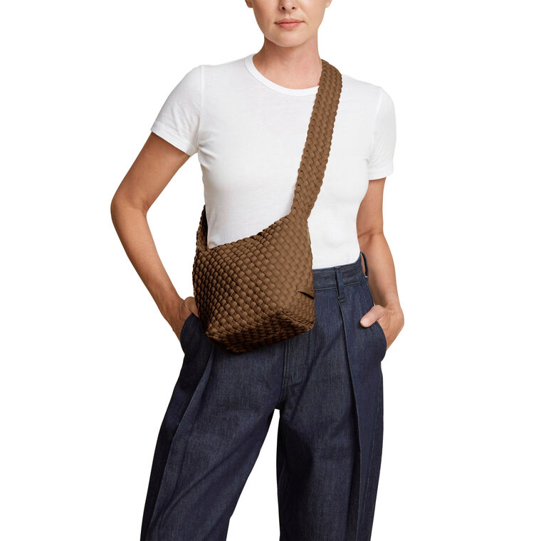 Laguna Crossbody image number null