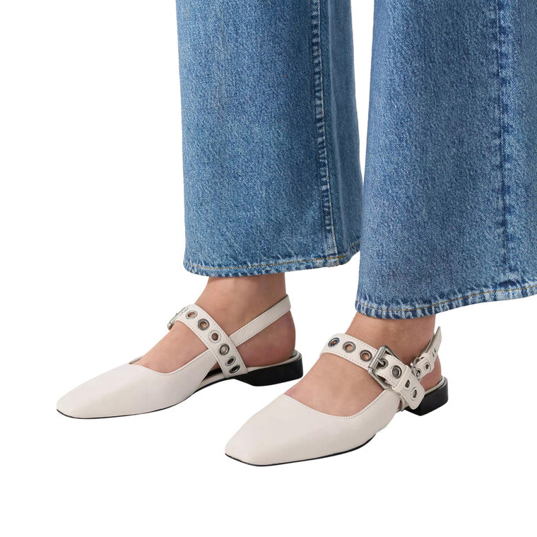 Moto Astra Leather Slingback Flat image number null