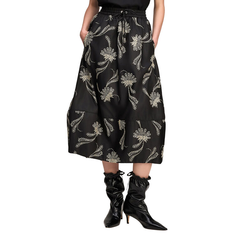 Paisley Fan Embroidered Sirani Skirt image number null