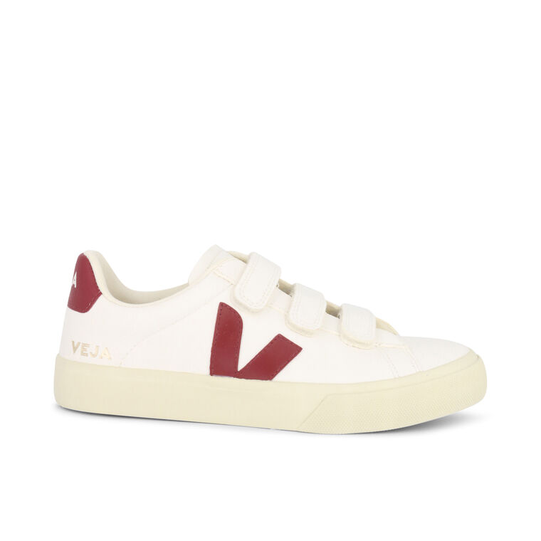 Recife Chromefree Leather Sneaker image number null