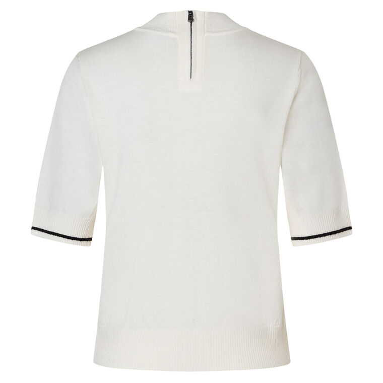 Antonia Top image number null