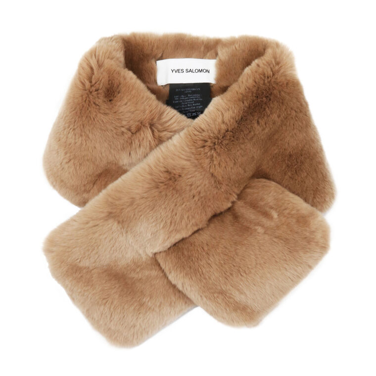 Fur Scarf image number null