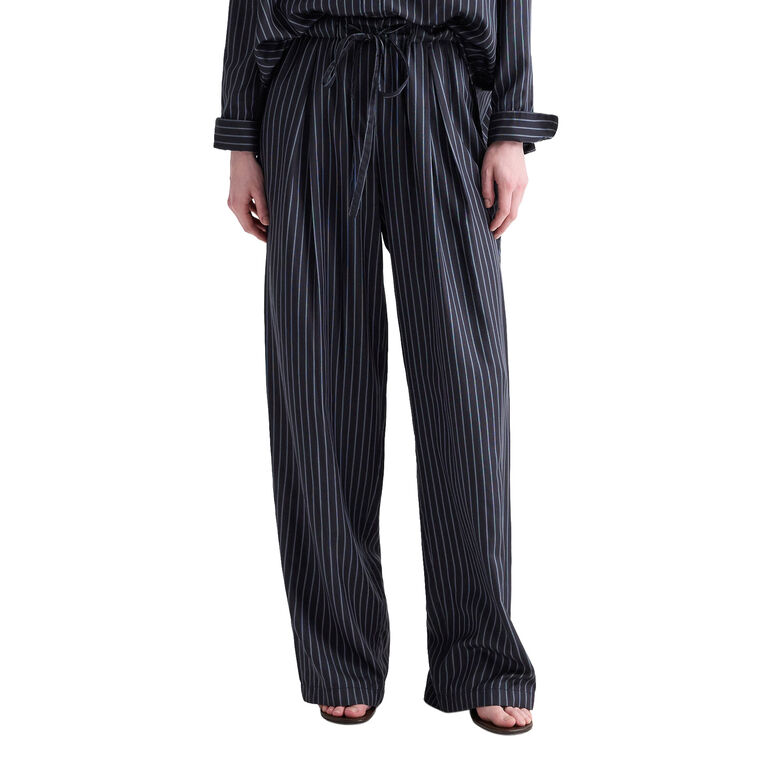 Pj Pant image number null