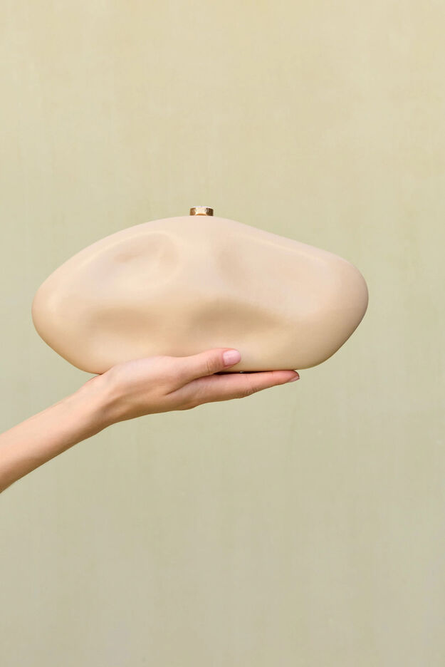 Caldera Clutch image number null