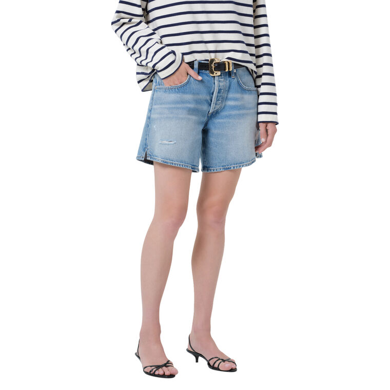 Billie Low Rise Relaxed Denim Short image number null