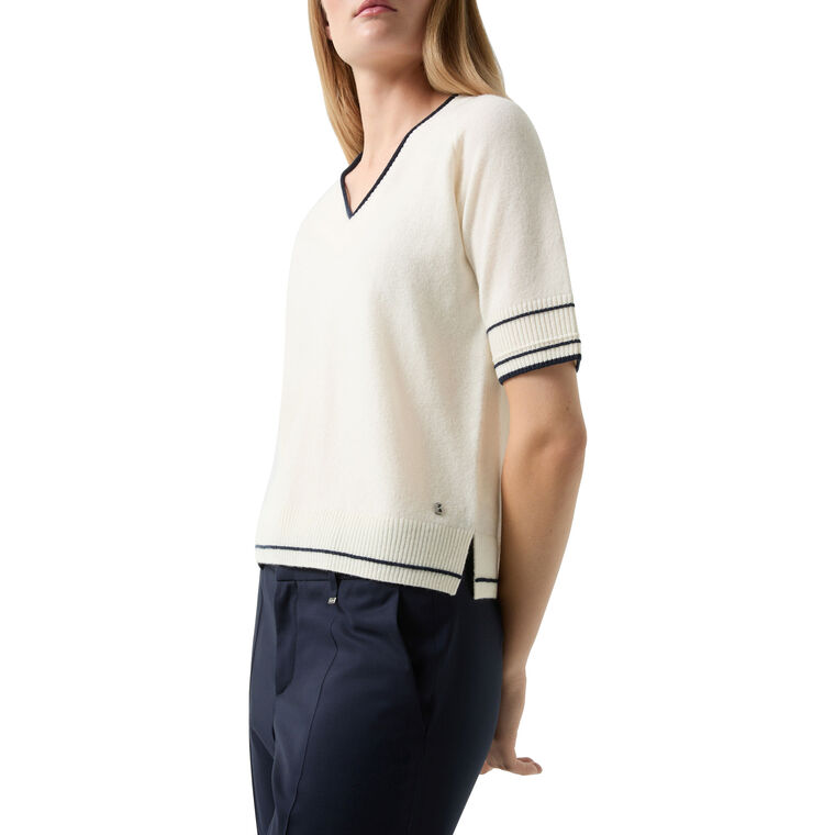 Chiri Short Sleeve V-Neck Sweater image number null
