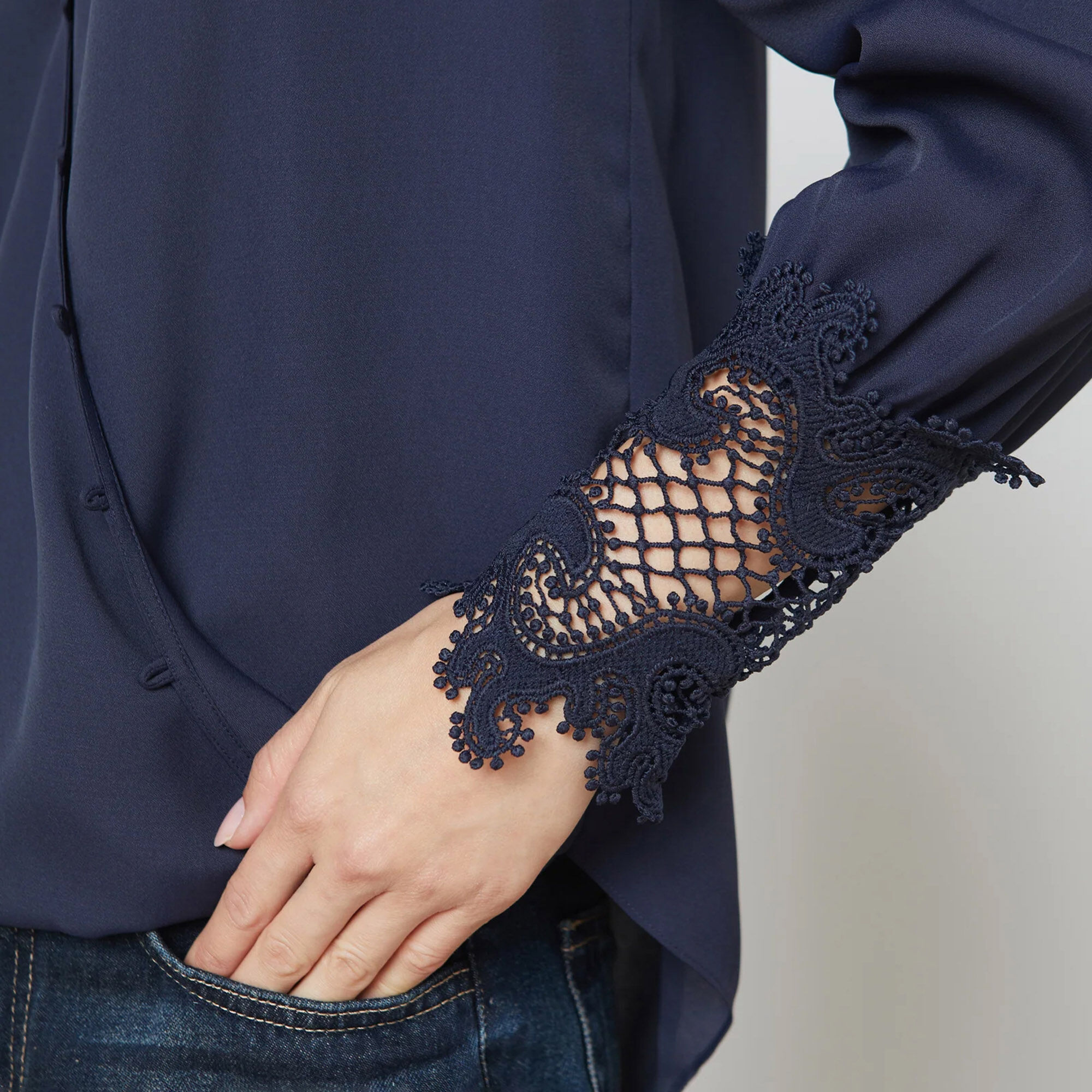 Arti Lace Cuff Blouse