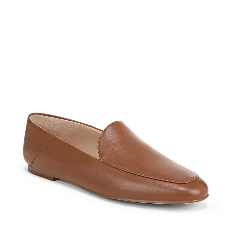 The Yelena Loafer image number null