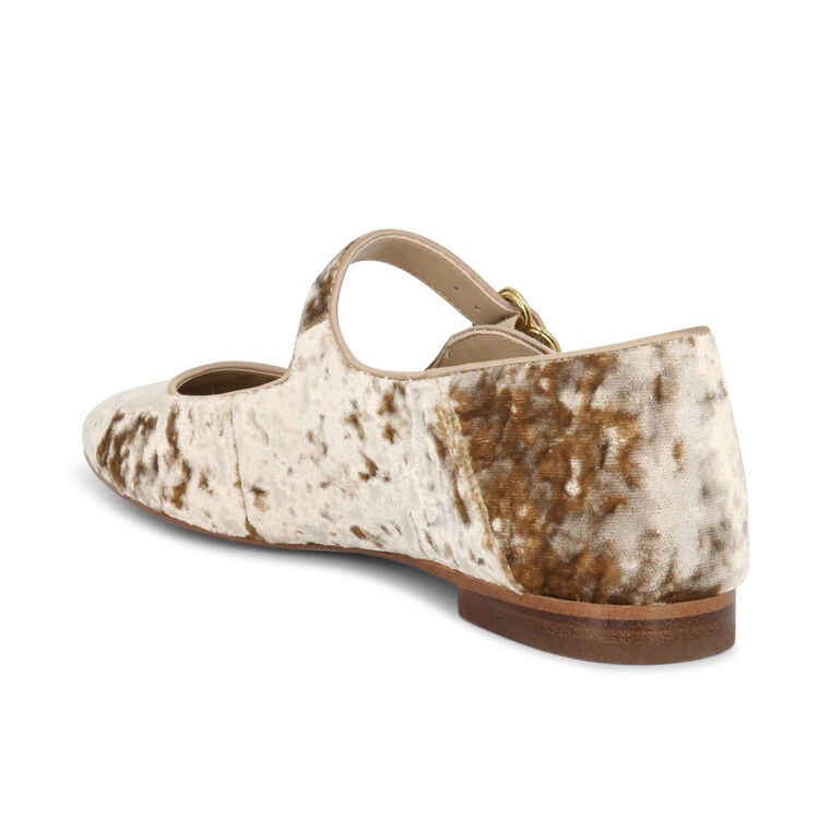 Michaela Mary Jane Flat image number null