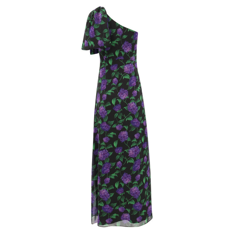 Chelsea Gown image number null