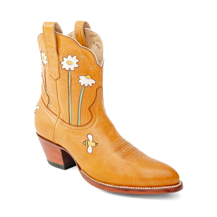 Daisy Shorty Cowgirl Boot image number null