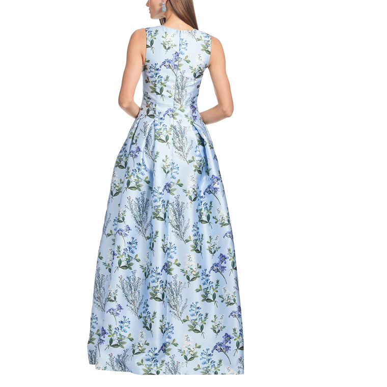 Brooke Sleeveless V-Neck Box Pleat Gown image number null