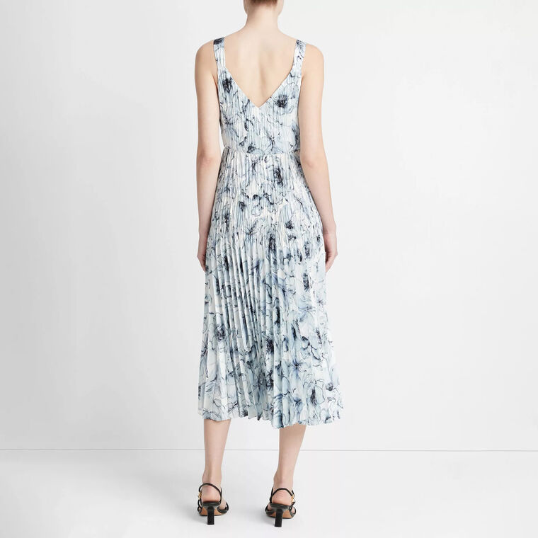 Washed Lily Pleated V-Neck Dress image number null