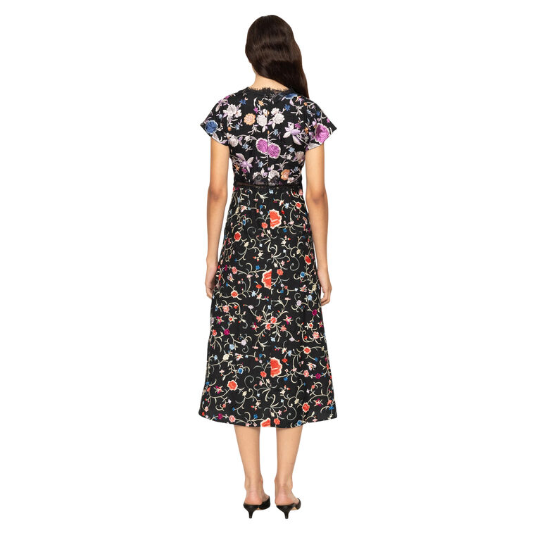 Priscilla Embroidery V-Neck Midi Dress image number null