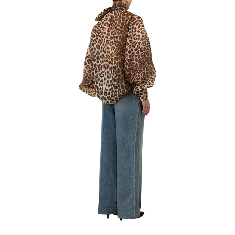 Illustration Billow Blouse image number null