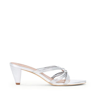 Carrie Mule