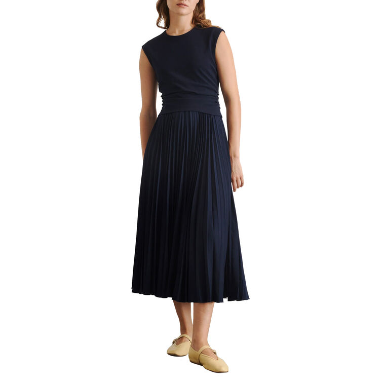 Carly Cap Sleeve Pleated Midi Dress image number null